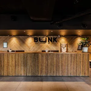 Bunk Surfers Paradise Backpacker Hostel