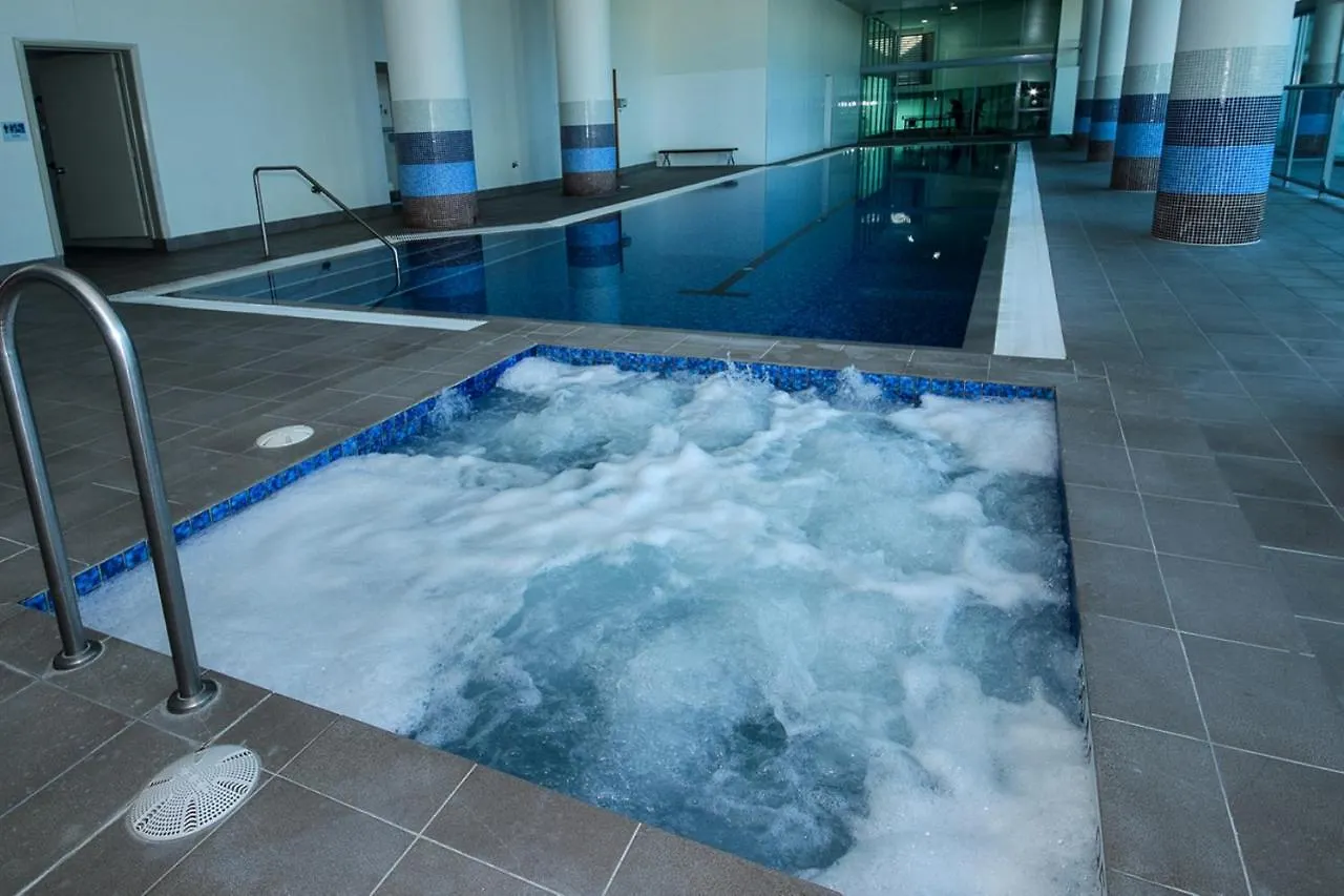 Exquisitely Furnished 2 Bedroom Apartment! Gold Coast